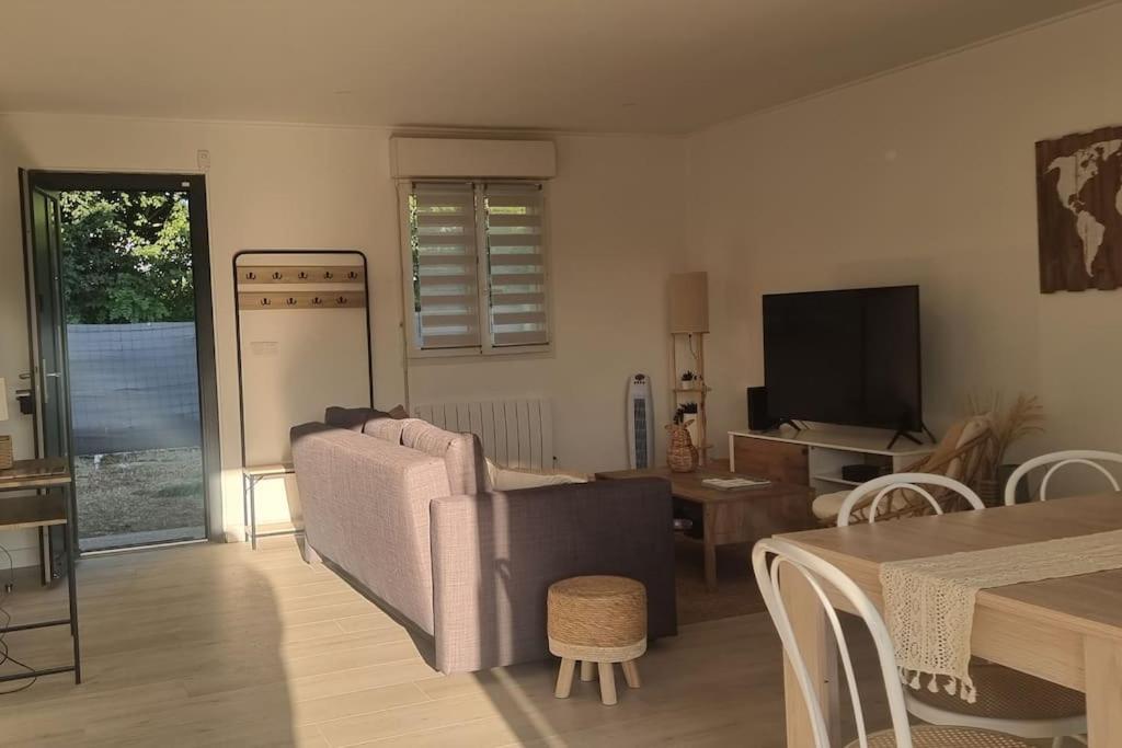 Maison Au Calme Entre Collegues Ou Famille - La Boheme - Saint-Seurin-sur-l'Isle 外观 照片