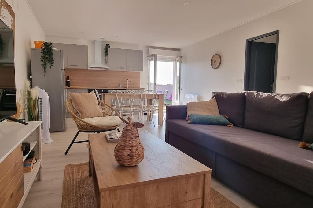 Maison Au Calme Entre Collegues Ou Famille - La Boheme - Saint-Seurin-sur-l'Isle 外观 照片