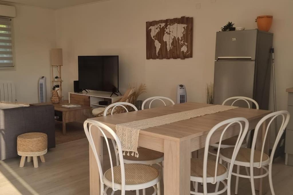 Maison Au Calme Entre Collegues Ou Famille - La Boheme - Saint-Seurin-sur-l'Isle 外观 照片